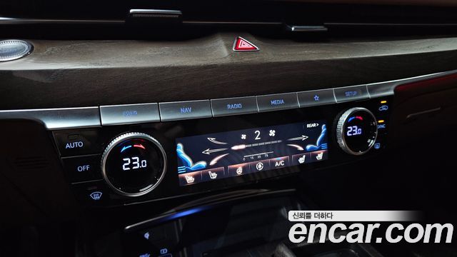 Genesis G80 2021 — photo 28