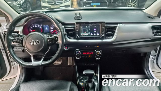 Kia Stonic 2020 — photo 8