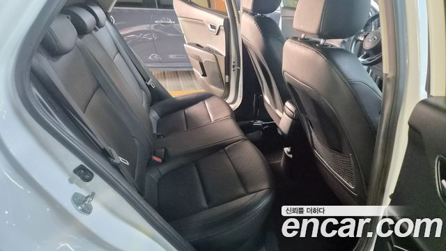Kia Stonic 2020 — photo 11
