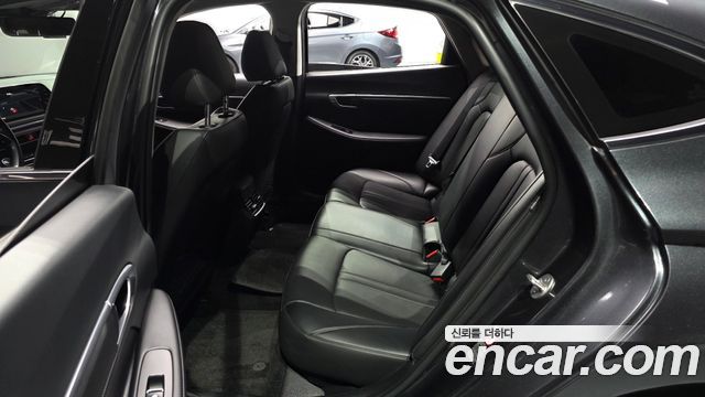Hyundai Sonata 2023 — photo 12