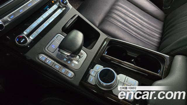 Genesis G90 2019 — photo 9