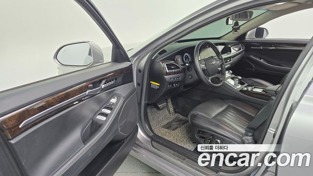 Genesis G90 2019 — photo 10