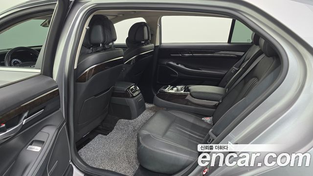 Genesis G90 2019 — photo 11