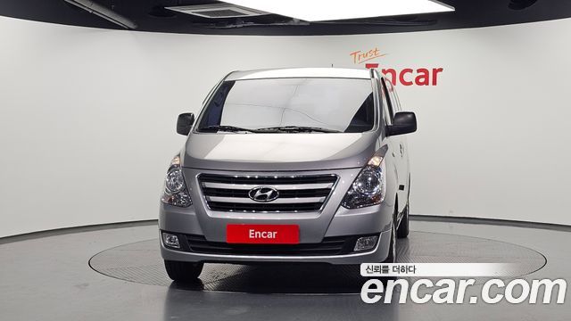 Hyundai Starex 2017 — photo 3