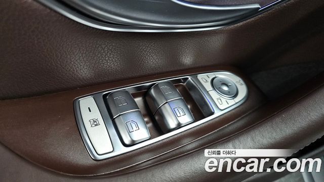 Mercedes-Benz CLS-Class 2019 — photo 28