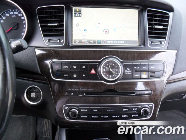 Kia K7 2013 — photo 15