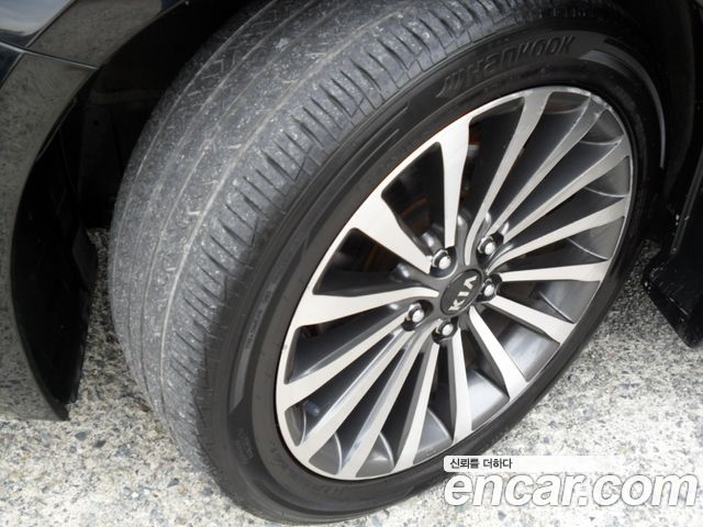 Kia K7 2013 — photo 18