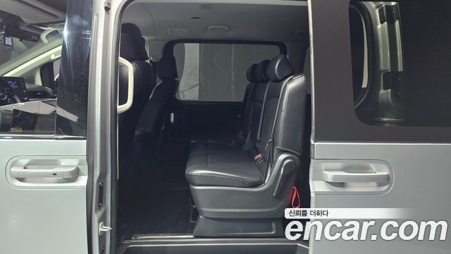 Hyundai Staria 2023 — photo 18