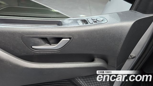 Hyundai Staria 2023 — photo 26