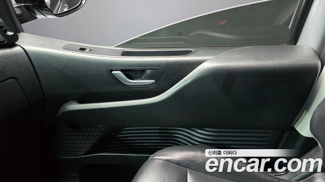 Hyundai Staria 2023 — photo 15