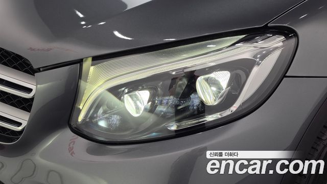 Mercedes-Benz GLC-Class 2019 — photo 8