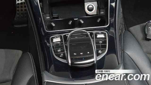 Mercedes-Benz GLC-Class 2019 — photo 28