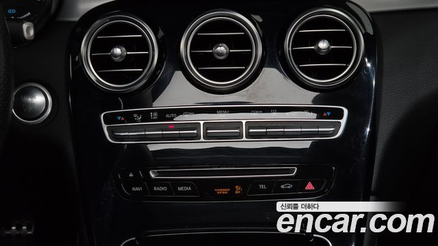 Mercedes-Benz GLC-Class 2019 — photo 36