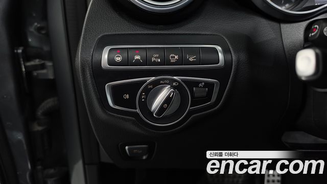 Mercedes-Benz GLC-Class 2019 — photo 39