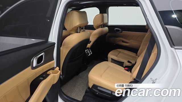 Kia Sorento 2022 — photo 16