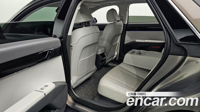 Hyundai Grandeur 2023 — photo 16