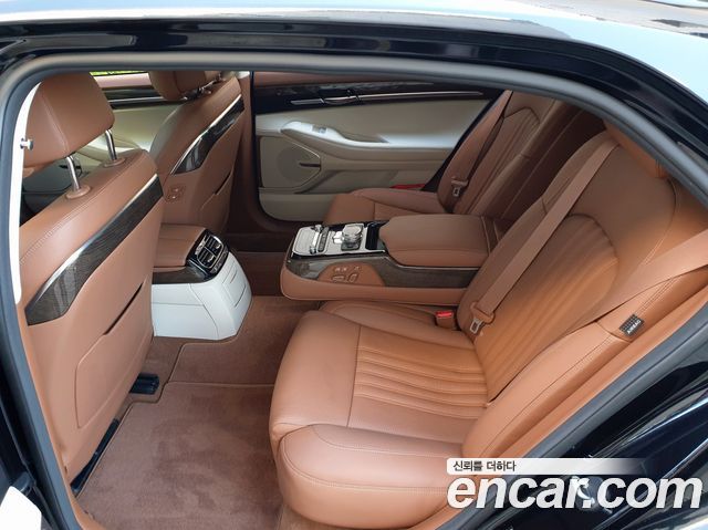 Genesis G90 2019 — photo 1
