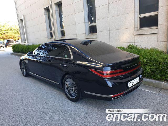 Genesis G90 2019 — photo 16