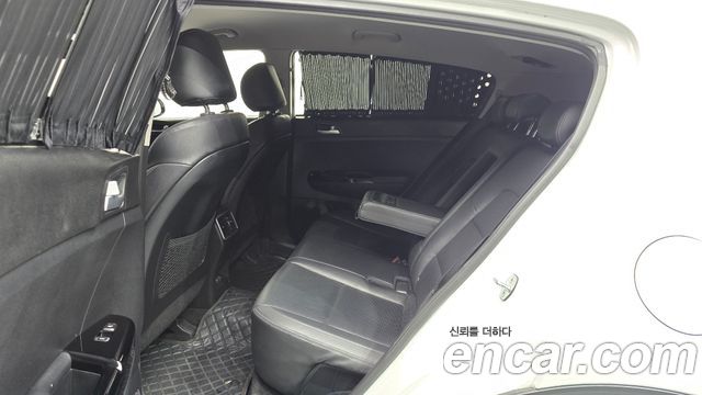 Kia Sportage 2018 — photo 12