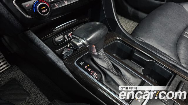 Kia K5 2016 — photo 12