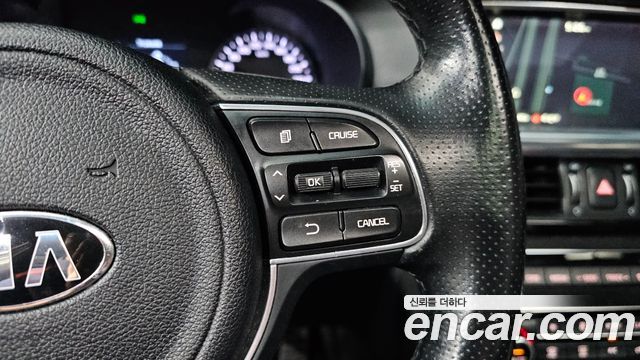 Kia K5 2016 — photo 25