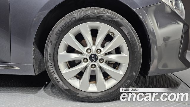 Kia K5 2016 — photo 7