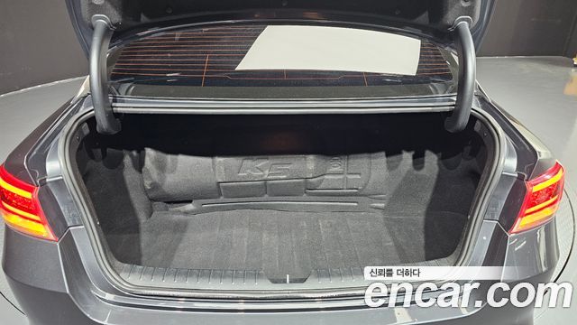 Kia K5 2016 — photo 27