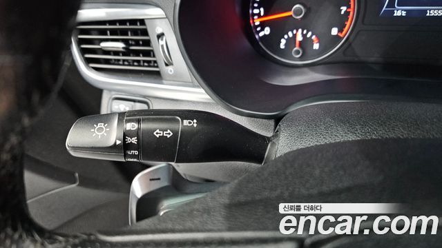 Kia K5 2016 — photo 33