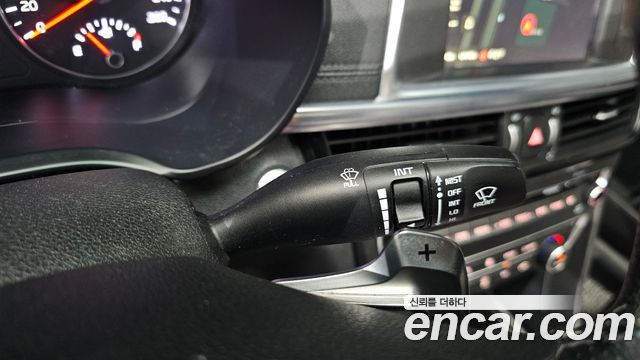 Kia K5 2016 — photo 36