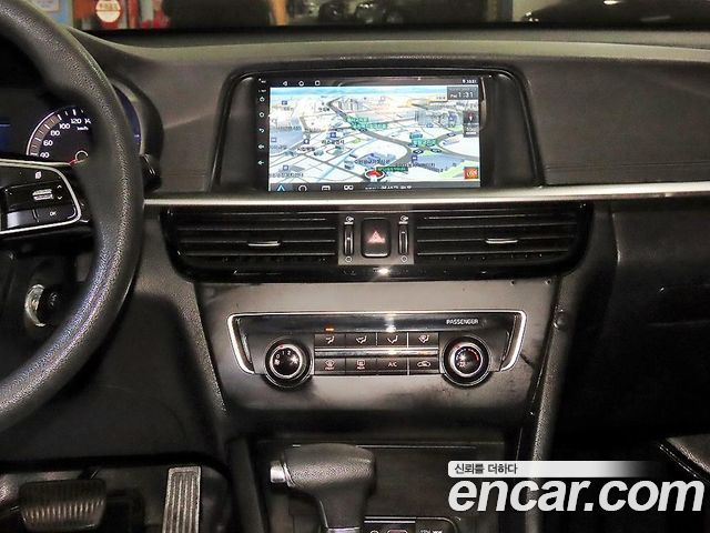 Kia K5 2019 — photo 17