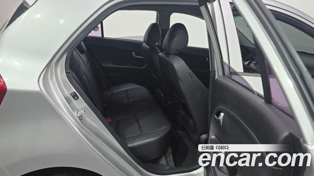 Kia morning 2012 — photo 17