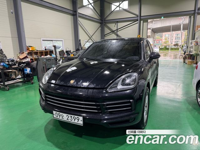 Porsche Cayenne 2019 — photo 1