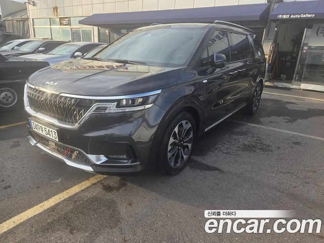 Kia Canival 2021 — photo 2