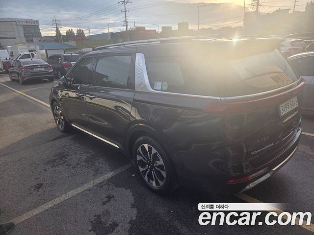Kia Canival 2021 — photo 5