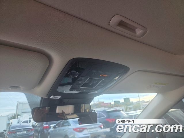 Kia Canival 2021 — photo 17