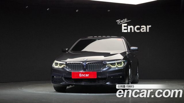 BMW 5-Series 2018 — photo 3