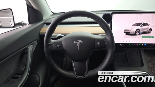 Tesla Model Y 2022 — photo 13