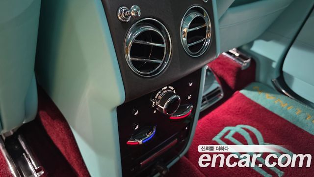 Rolls-Royce Cullinan 2020 — photo 16
