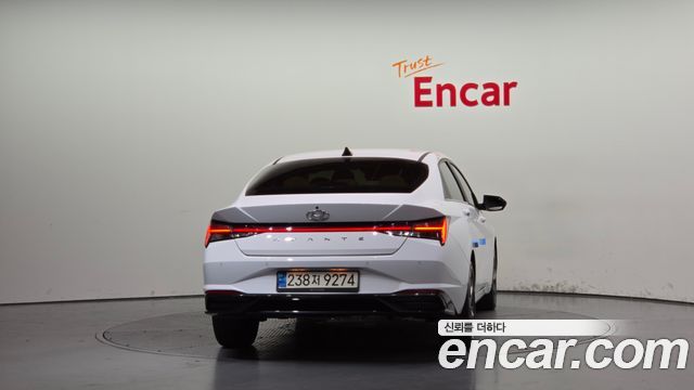 Hyundai AVANTE 2023 — photo 4