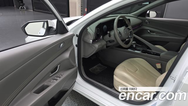 Hyundai AVANTE 2023 — photo 10