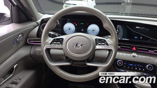 Hyundai AVANTE 2023 — photo 13