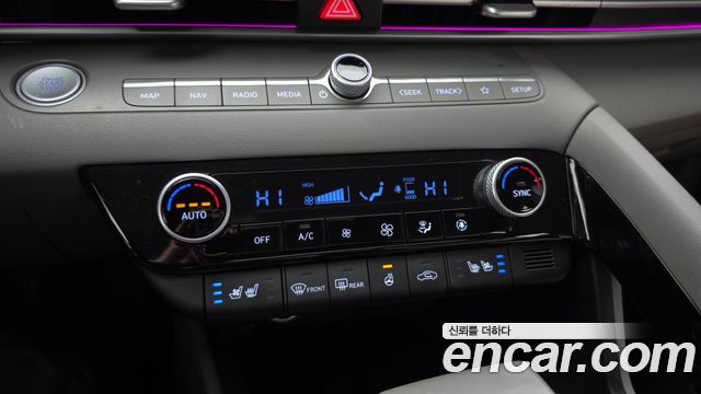 Hyundai AVANTE 2023 — photo 19
