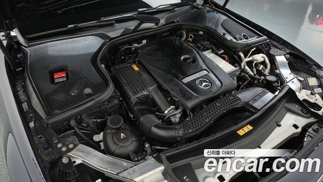 Mercedes-Benz E-Class 2022 — photo 6