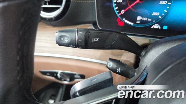 Mercedes-Benz E-Class 2022 — photo 27