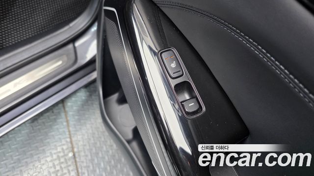 Kia K7 2017 — photo 19