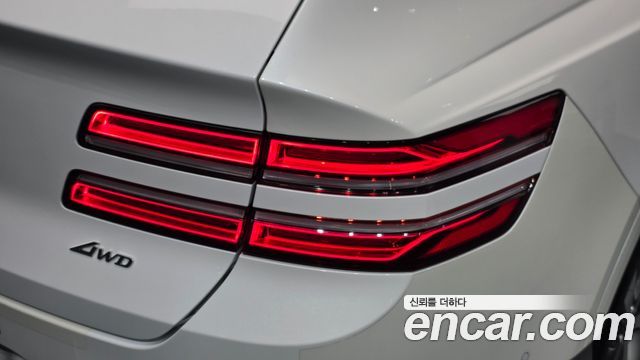 Genesis GV80 2022 — photo 9