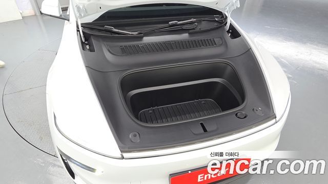 Tesla Model Y 2026 — photo 6