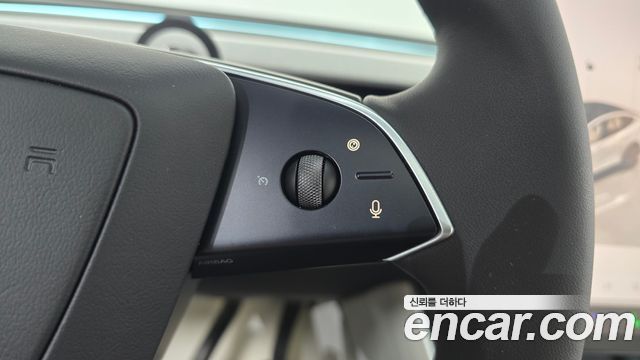 Tesla Model Y 2026 — photo 20