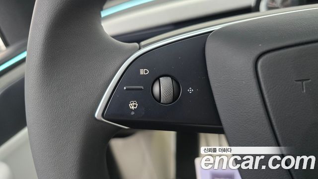 Tesla Model Y 2026 — photo 21
