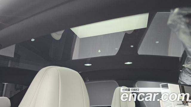 Tesla Model Y 2026 — photo 22